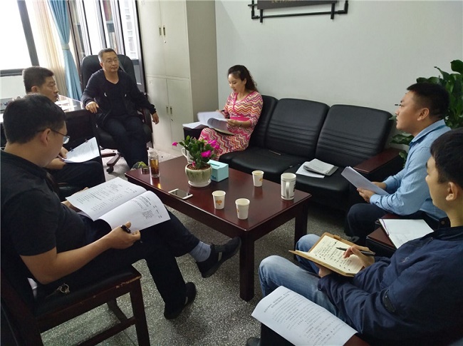 脱贫攻坚民主监督座谈会.jpg