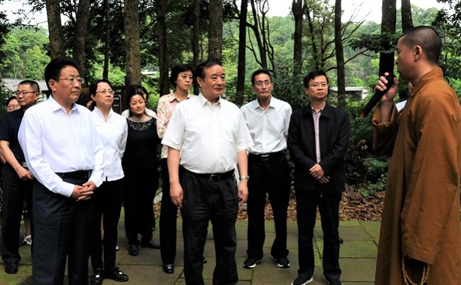 王正荣主委来乐调研体育旅游产业.jpg