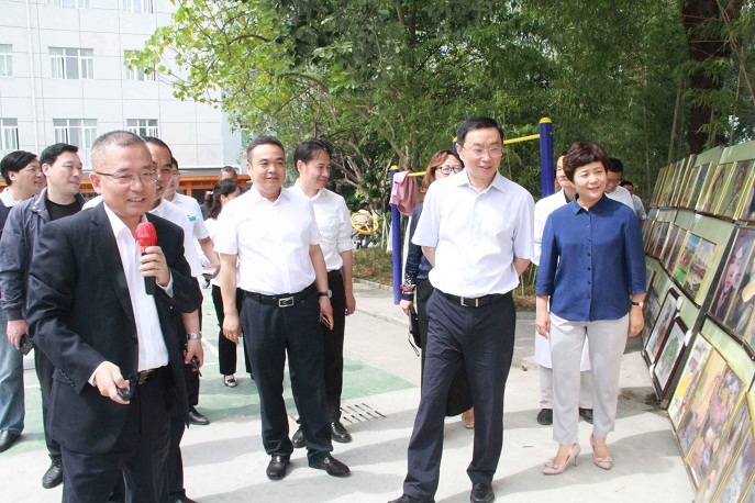 何延政.jpg