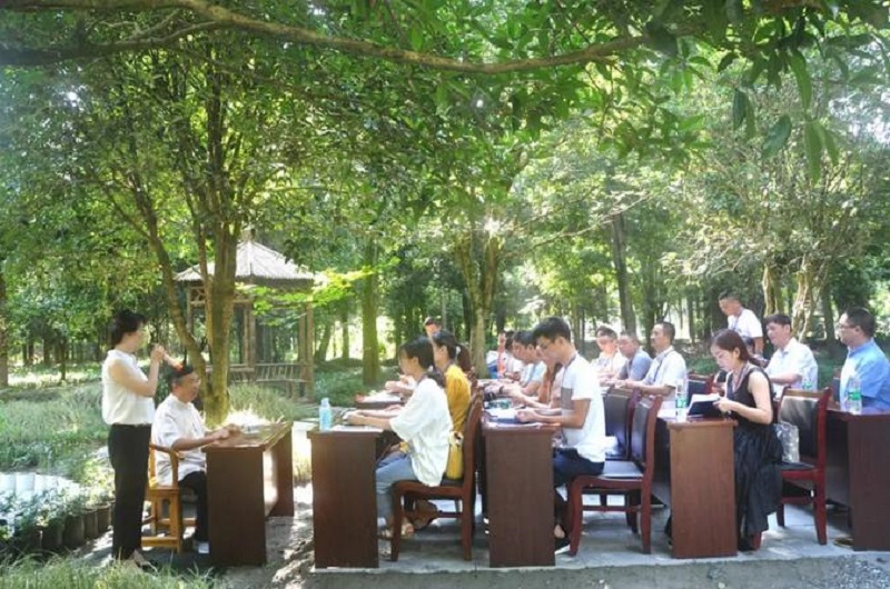 讲医堂2.JPG