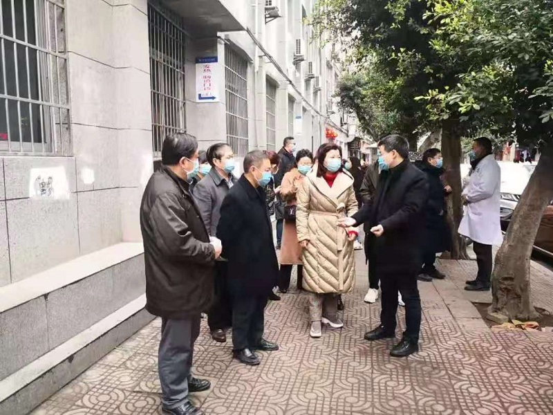 袁冰.jpg