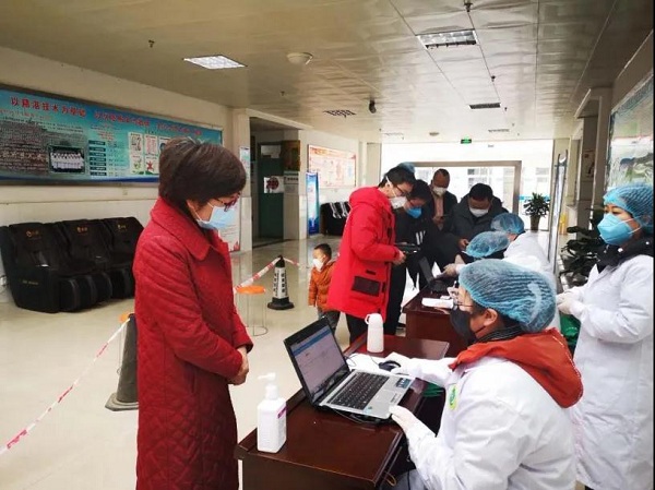 何苹1.jpg