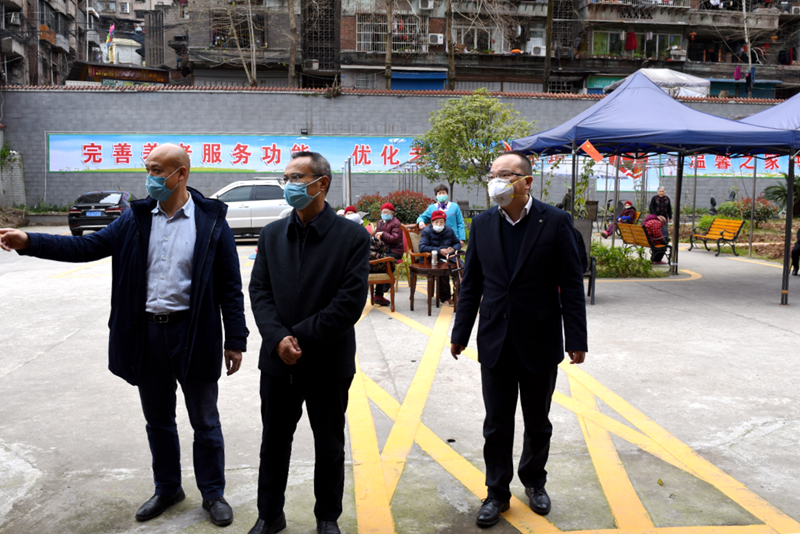蒲春天走访华尔康养中心.png