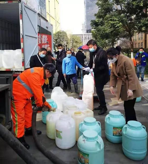 积极捐赠.jpg
