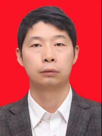 罗毅.jpg
