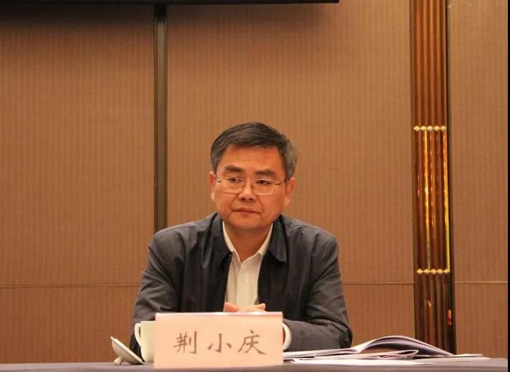 荆小庆.jpg
