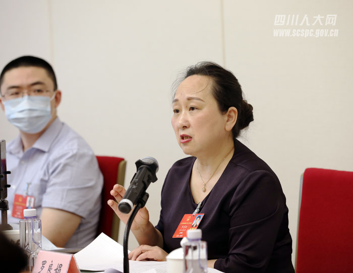 罗良娟.jpg