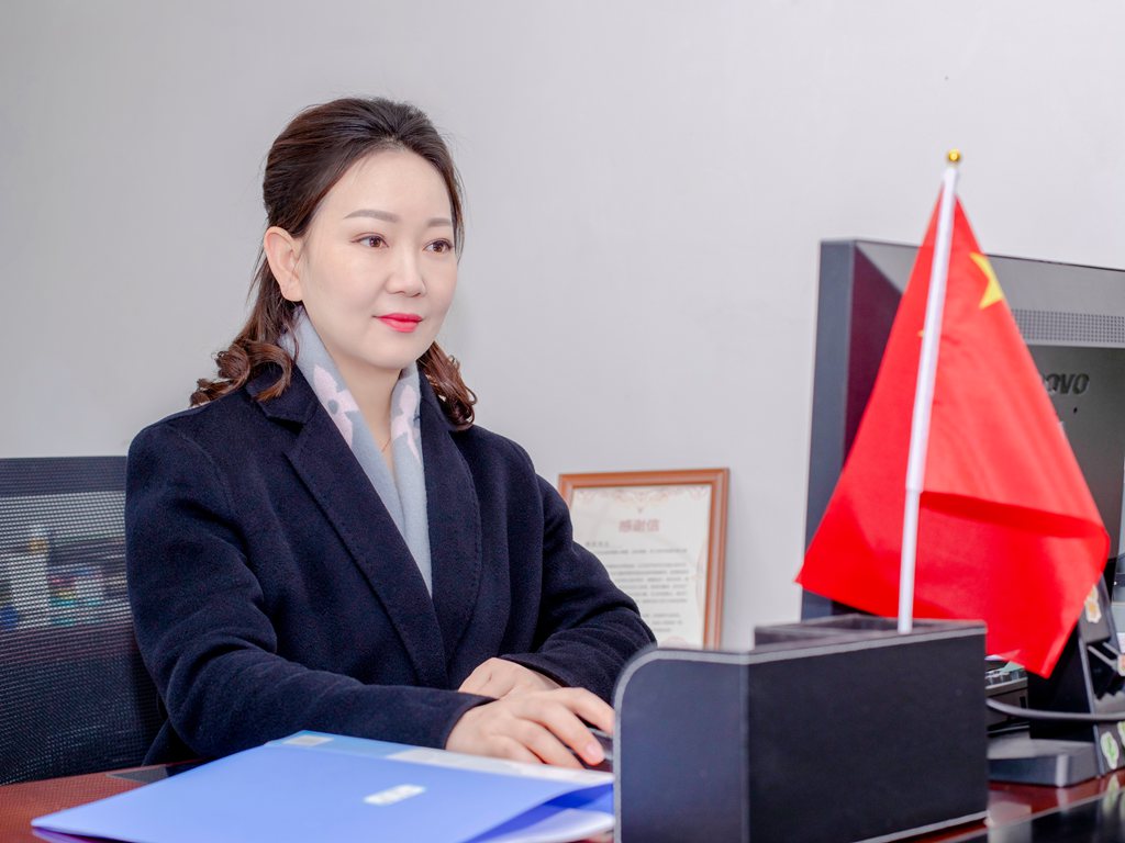 图片：薛莉工作照.jpg