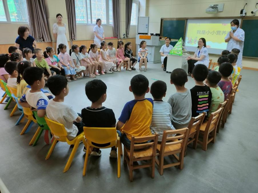 2021年5月19日在城厢幼儿园开展我市“小小营养师”主题活动.jpg