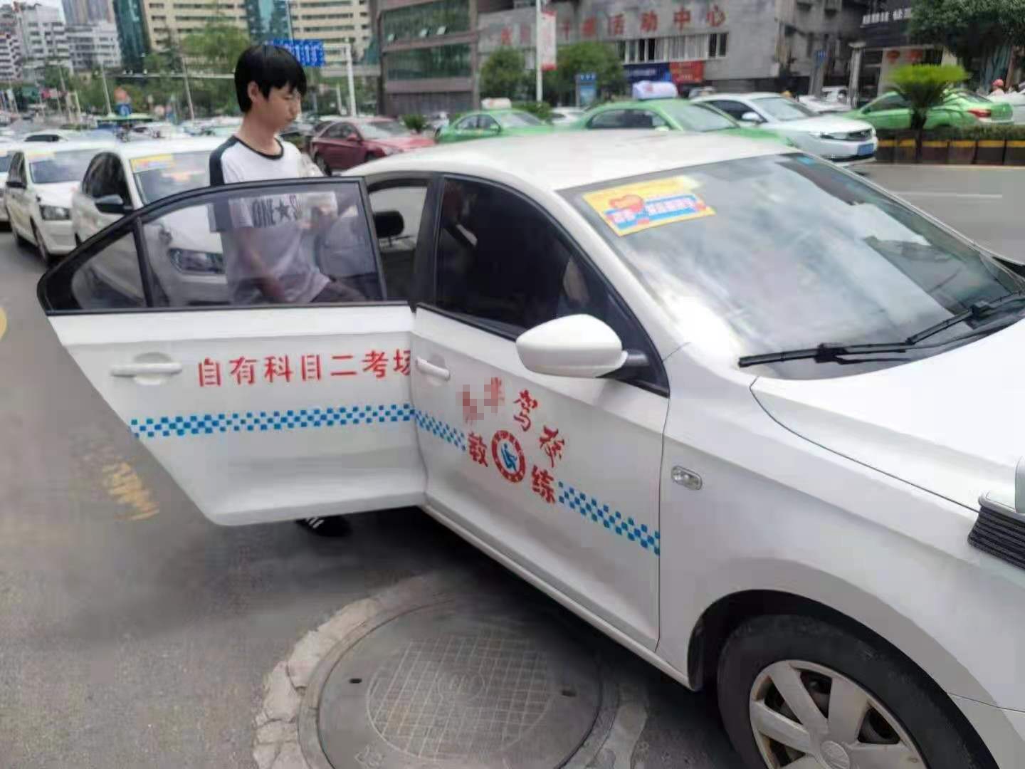 王于华送考.jpg