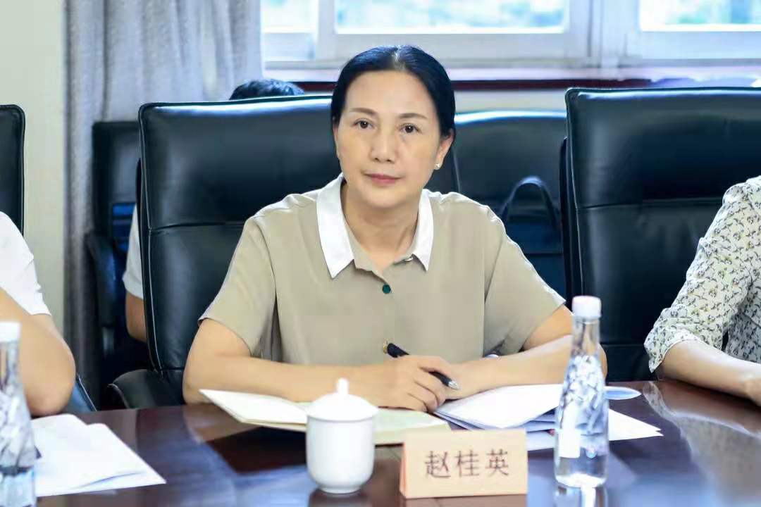 市检察院政治部主任赵桂英通报了近五年来全市检察工作情况.jpg