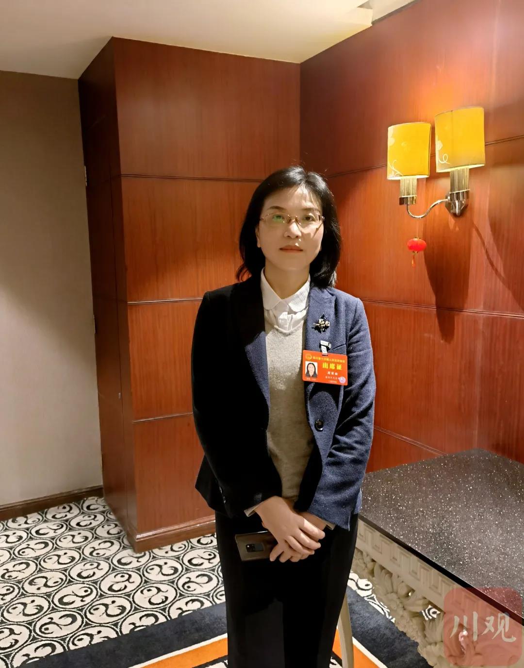 四川省人大代表、农工党德阳市委副主委、德阳市政协人口资源环境委员会主任周丽姬.jpg